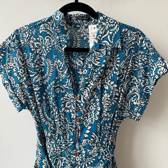 Dress - Picture 5 of 8